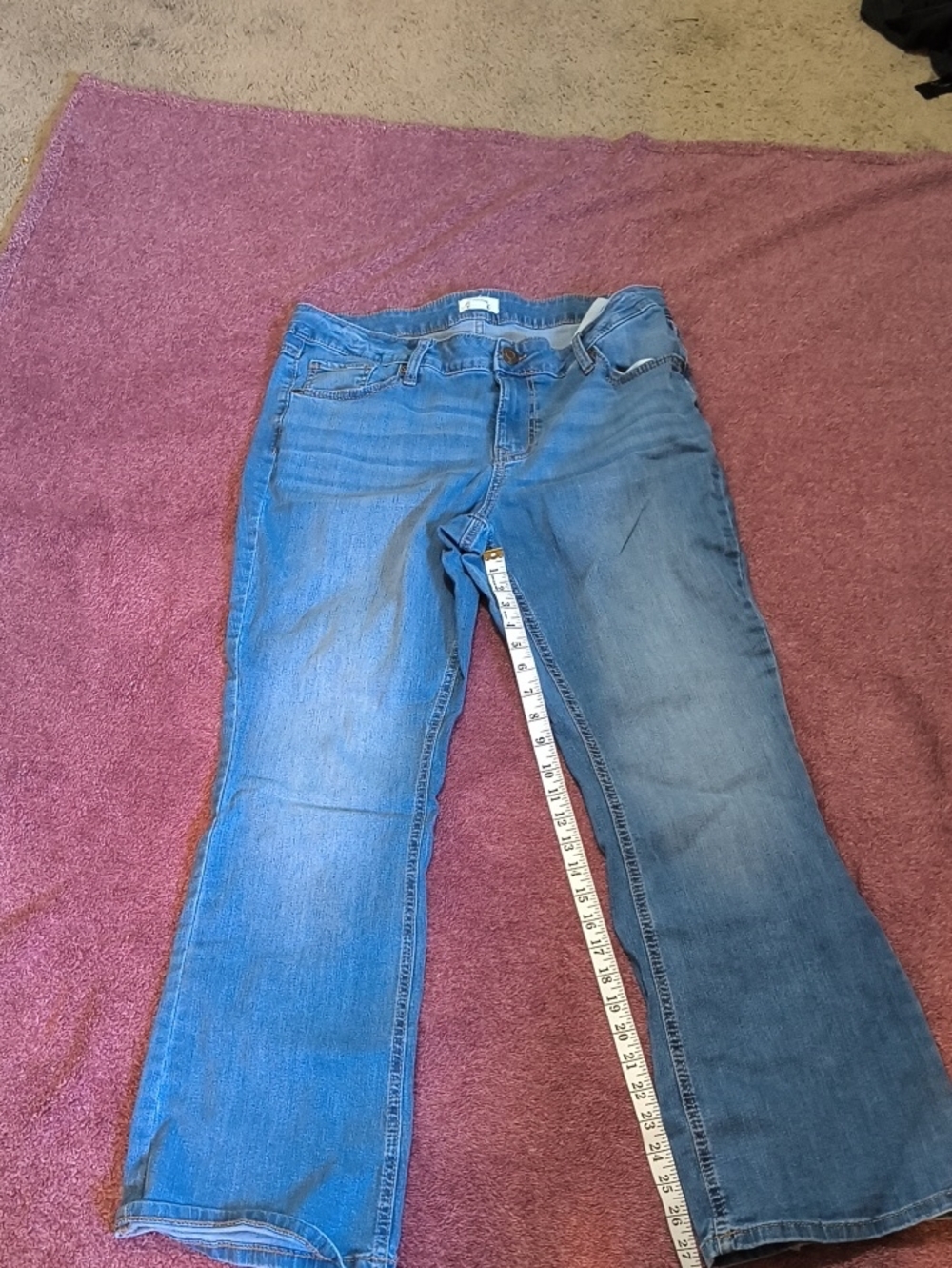 Women’s Boot-Cut Jeans in Light Blue